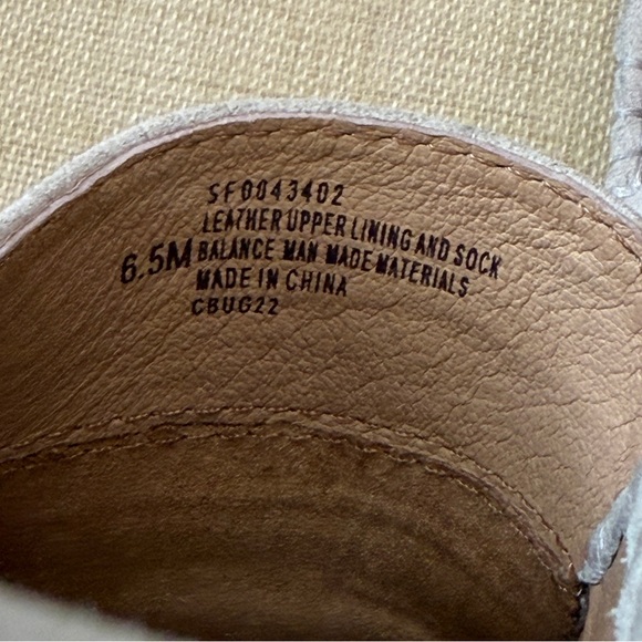 Sofft Cream/Egg Leather Slip On Mule Sneakers - Picture 9 of 11